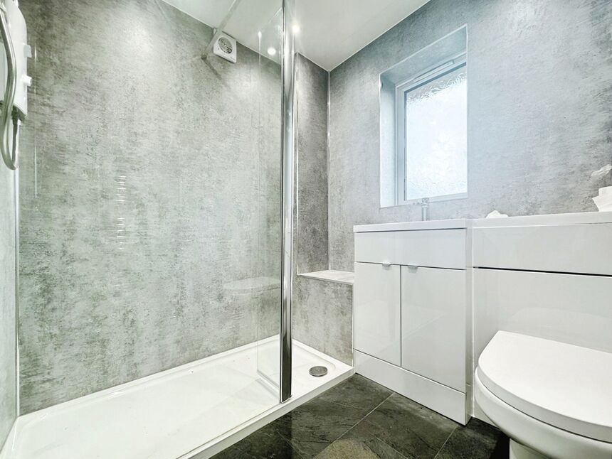 Shower Room WC