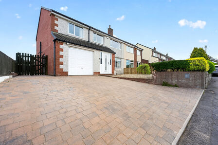 South End, 4 bedroom Semi Detached House for sale, &pound;250,000