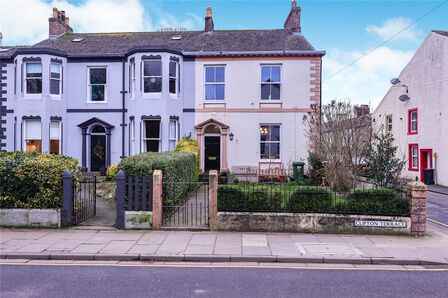 Clifton Terrace, 4 bedroom End Terrace House for sale, £265,000