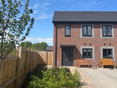 Woolner Brook, 2 bedroom Semi Detached House to rent, £750 pcm