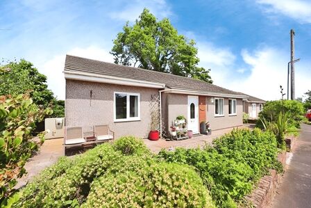 Chestnut Grove, 3 bedroom Detached Bungalow for sale, &pound;220,000