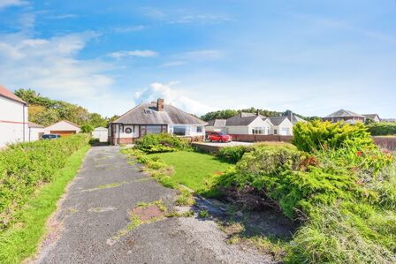 2 bedroom Semi Detached Bungalow for sale