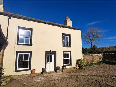 4 bedroom Detached House to rent