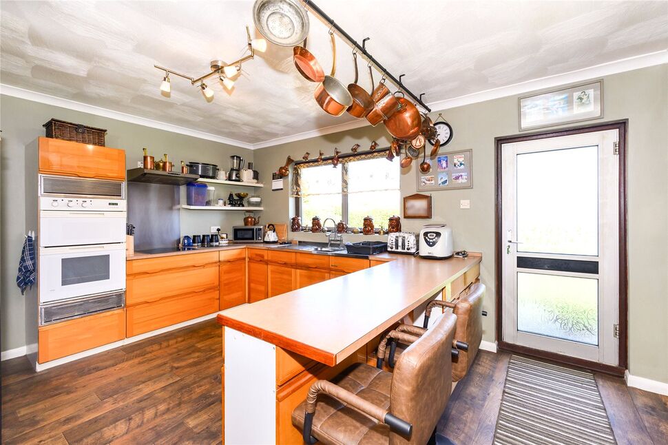 Kitchen / Breakfast Room