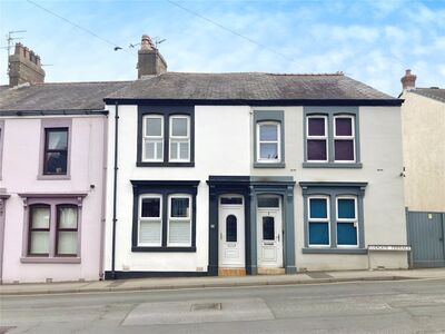 2 bedroom Mid Terrace House for sale