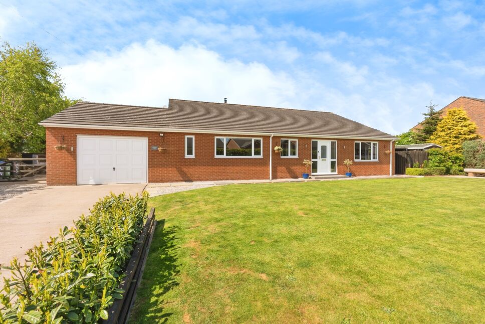 4 bedroom Detached Bungalow for sale