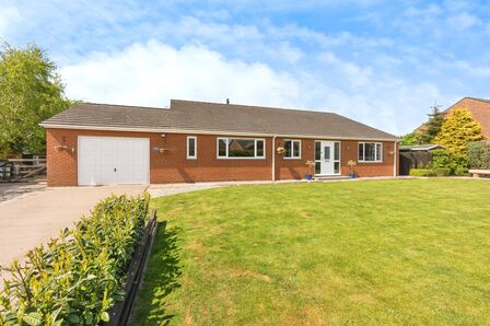 4 bedroom Detached Bungalow for sale