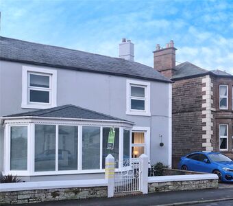 3 bedroom End Terrace House for sale