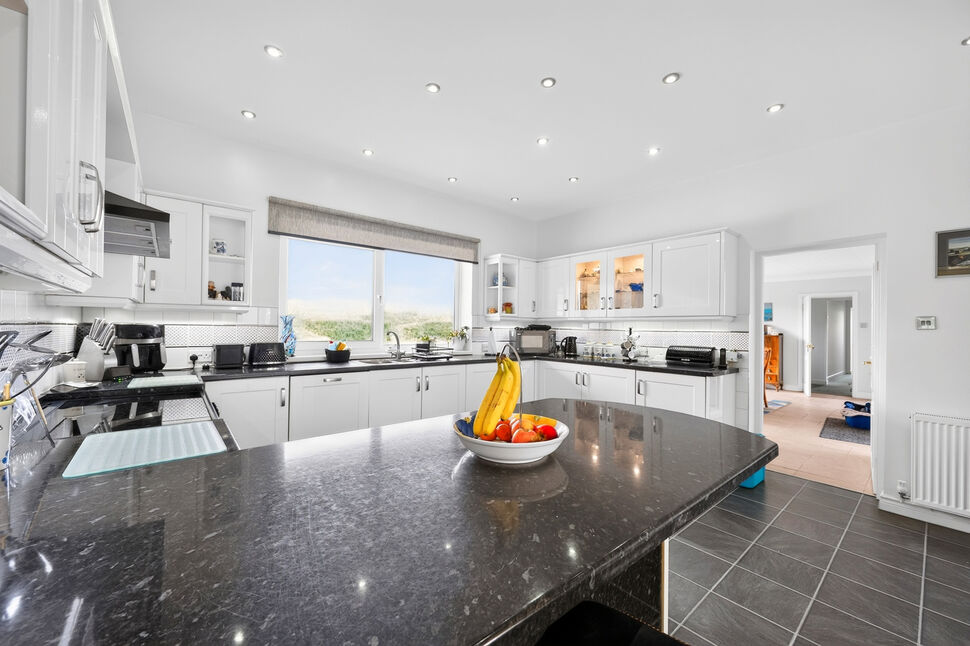 Kitchen / Breakfast