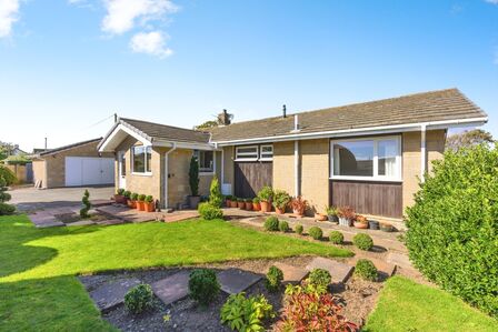 4 bedroom Detached Bungalow for sale
