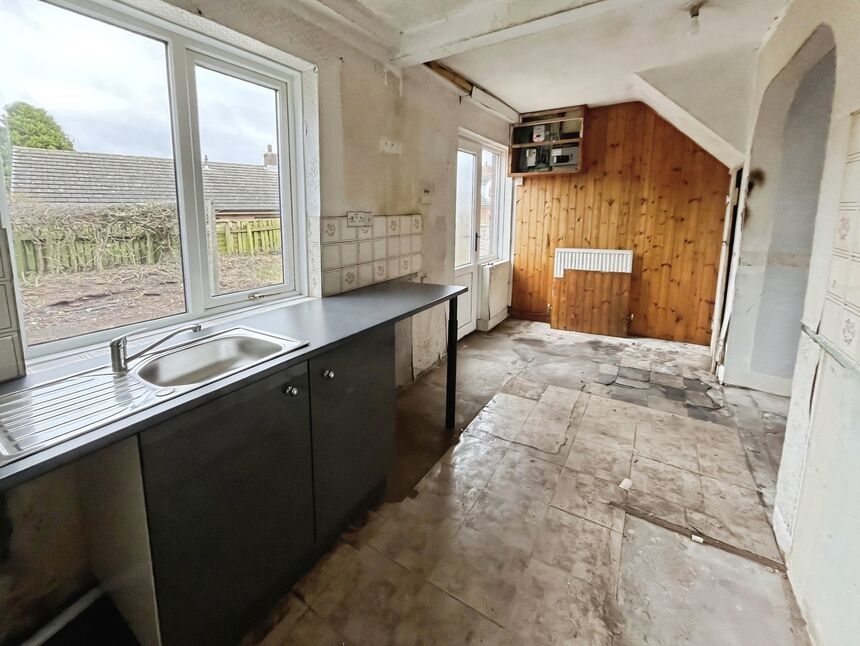 Kitchen / Breakfast Room