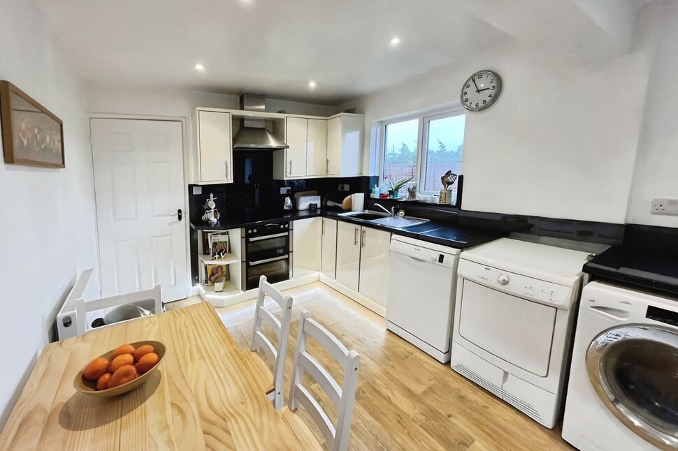 Kitchen / Breakfast Room