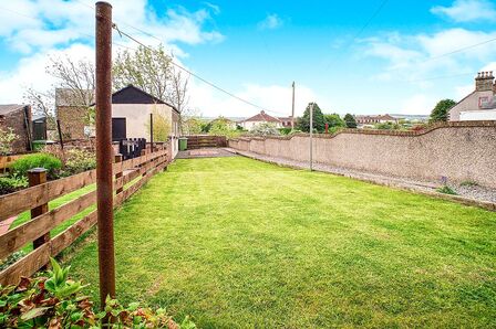 2 bedroom Mid Terrace House for sale