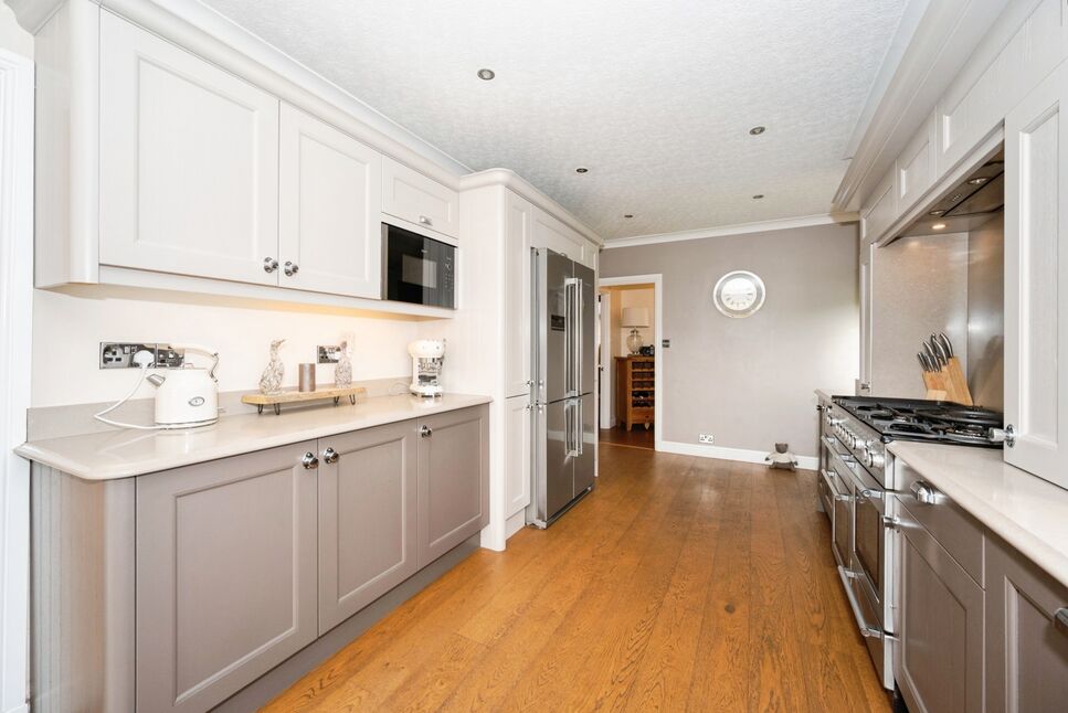 Kitchen / Breakfast Room