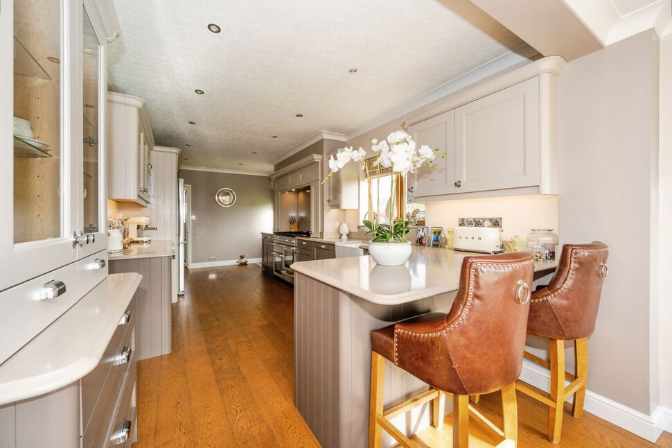 Kitchen / Breakfast Room