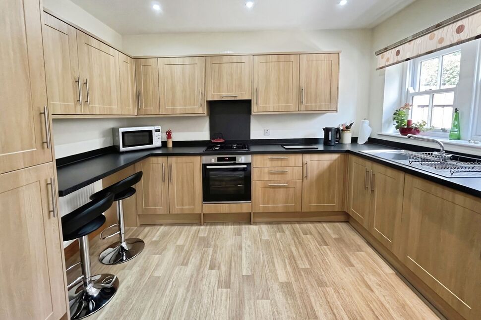 Kitchen / Breakfast Room