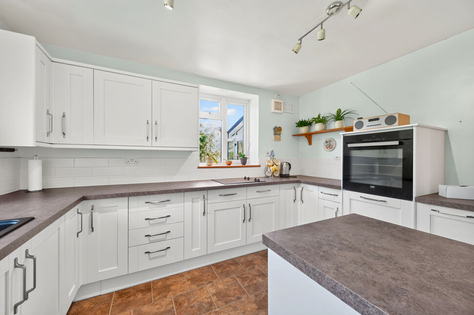Kitchen / Breakfast Room