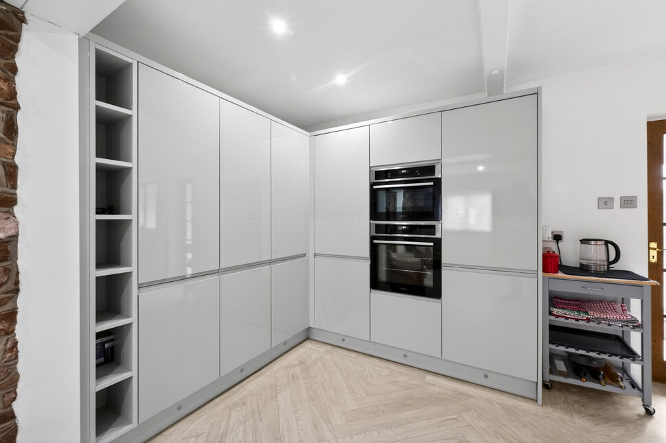 Kitchen / Breakfast Room