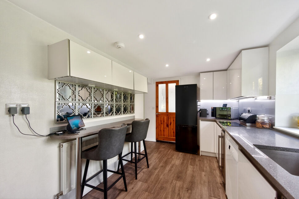 Kitchen / Breakfast Room