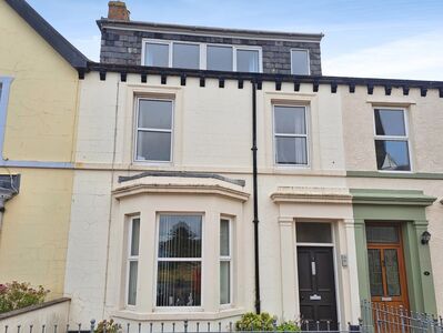 Church Terrace, 3 bedroom Flat to rent, &pound;700 pcm