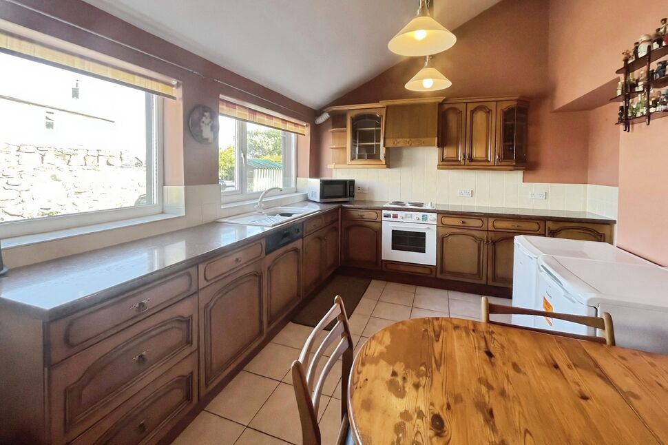 Kitchen / Breakfast Room