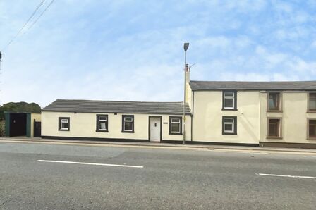 2 bedroom End Terrace House for sale