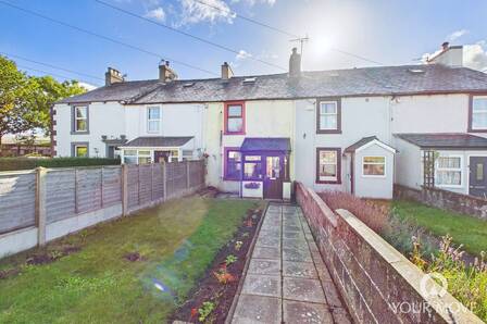2 bedroom Mid Terrace House for sale
