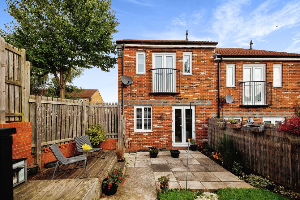 2 bedroom End Terrace House for sale, Dunns Way, BlaydononTyne, NE21 £145,000