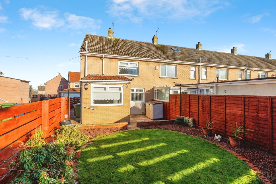 2 bedroom End Terrace House for sale, Parkside Avenue, BlaydononTyne, NE21 £120,000