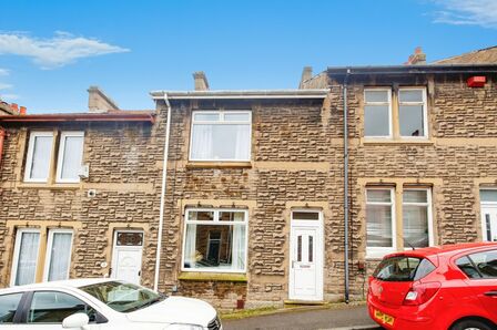 2 bedroom Mid Terrace House for sale