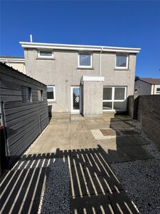 3 bedroom End Terrace House to rent