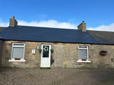 2 bedroom Mid Terrace Bungalow to rent