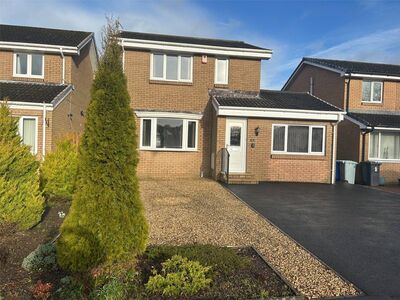 3 bedroom Detached House to rent