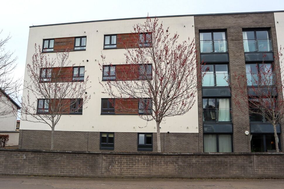 Main image of 1 bedroom Flat for sale, Arneil Place, Edinburgh, Midlothian, EH5