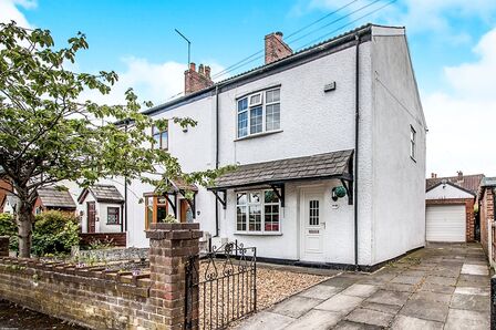 2 bedroom End Terrace House to rent