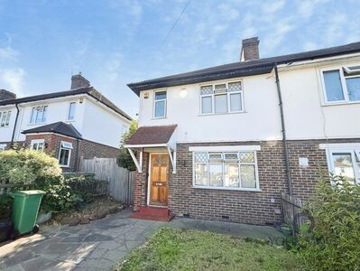 Windborough Road, 3 bedroom End Terrace House to rent, &pound;2,300 pcm