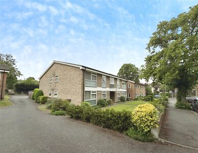 Brambledown Road, 1 bedroom Flat to rent, &pound;1,300 pcm
