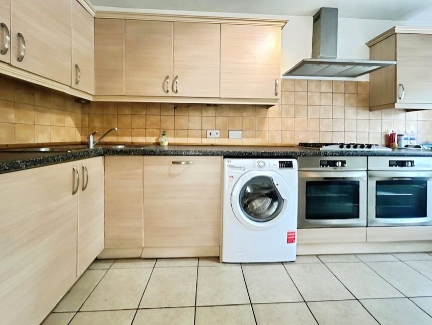 Main image of 2 bedroom Mid Terrace Bungalow to rent, Manor Road, Wallington, Surrey, SM6