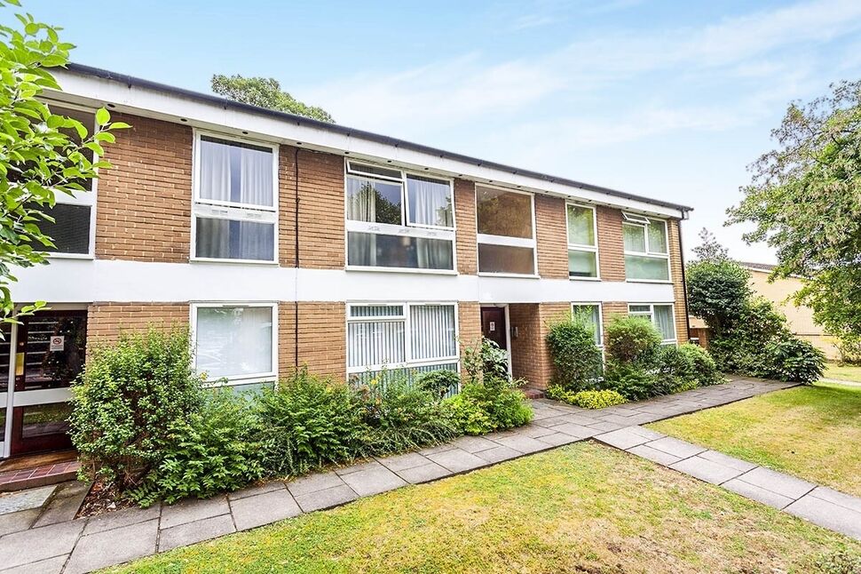 Main image of 1 bedroom Flat to rent, 25 Brambledown Road, Wallington, Surrey, SM6