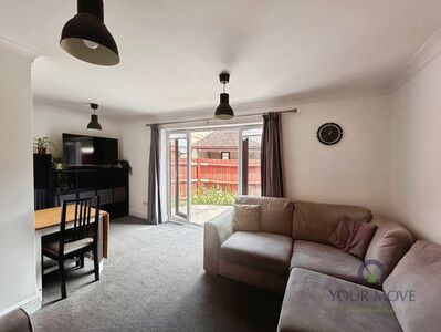 2 bedroom End Terrace House for sale