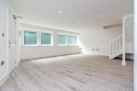 2 bedroom  Flat for sale