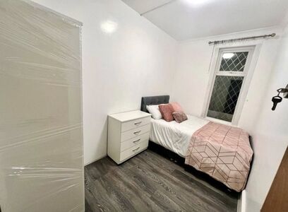 Quadrant Road, 3 bedroom  Flat to rent, £2,100 pcm