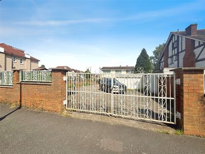 Onslow Gardens, 4 bedroom Detached House for sale, £750,000