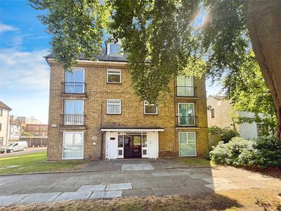 2 bedroom  Flat for sale