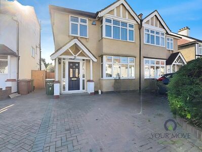 Garden Close, 3 bedroom Semi Detached House for sale, £625,000