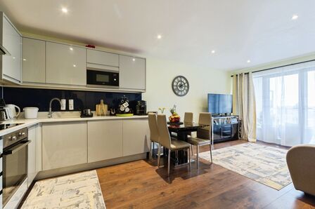 1 bedroom Flat for sale