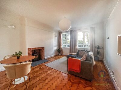 2 bedroom Flat for sale