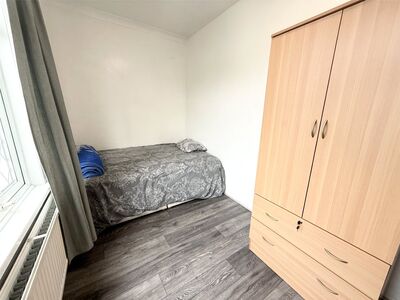 Quadrant Road, 1 bedroom Property to rent, &pound;800 pcm