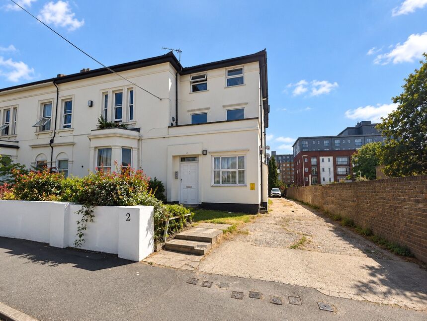 Main image of 1 bedroom Flat for sale, Belmont Road, Wallington, SM6