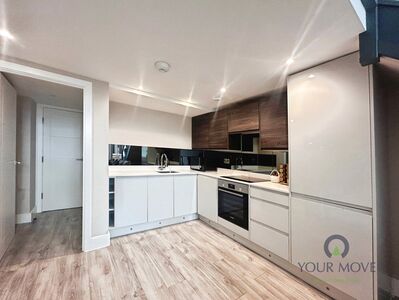 Restmor Way, 1 bedroom Flat to rent, &pound;1,450 pcm
